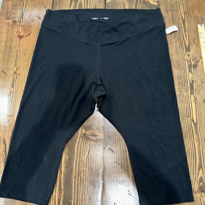 NWT Old Navy Women's Size 4X Extra High-Waisted PowerChill Leggings - Black