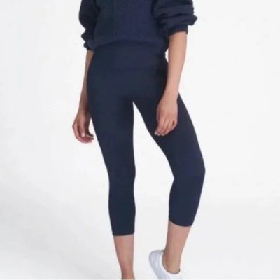 Spanx Navy blue, seamless, look at me now, cropped leggings, Women’s L