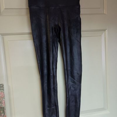 Spanx Faux Leather Shiny Leggings Ankle Length Large Black 2437 Exc