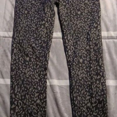 Spanx Look At Me Now Seamless Leggings High Rise 2XL Gray Leopard Print