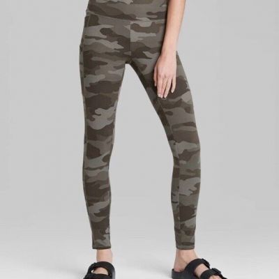 NWT Wild Fable Womens High Rise Camoflauge Green Leggings XL