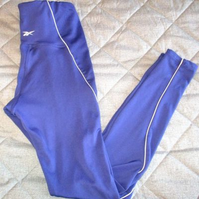 REEBOK Women's Running Cycling Yoga Workout Leggings X-Small 20 x 24 Purple.