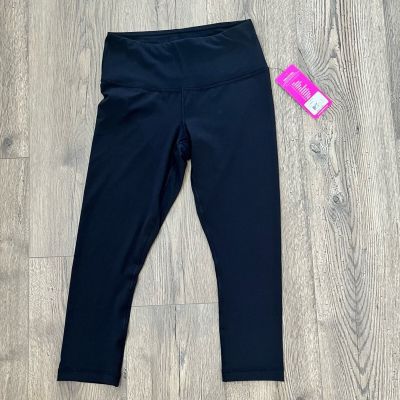 NWT Yogalicious Leggings high rise black capri Sz Small Athletic Workout Yofa