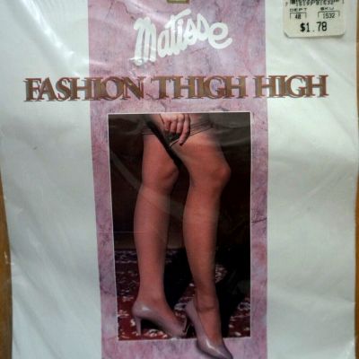 MATISSE LADIES 'IVORY' FASHION THIGH HIGH STOCKINGS/SIZE C/NEW/NOS