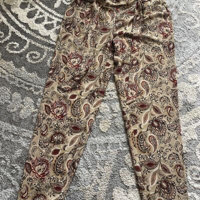 Soho Apparel Size M Paisley High Waist Pull On.