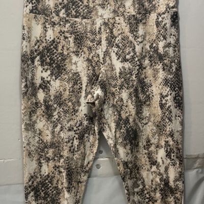 Terra & Sky Tan Snakeskin Pattern Capri Leggings plus size 0X