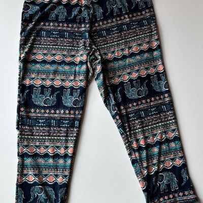 Serra Women's Size XL Teak & Navy Elephant Print Capris