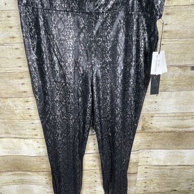 LuLaRoe Luxe Leggings Size 3X Beautiful Black And Silver Print NWT