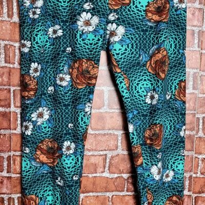 LuLaRoe Women's Green Floral Pattern Elastic Waist Leggings Size T/C Tall Curvy