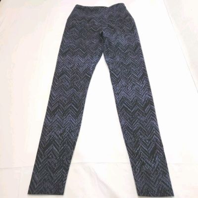 Lysse Medium Control Tight Ankle Leggings Style-1219 Batik Print Size Small Blue