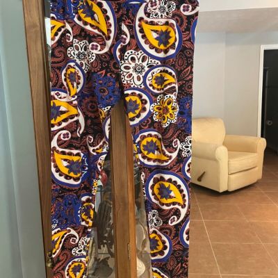 LulaRoe Leggings, Tall and Curvy, Paisley Print, Excellent Pre-Owned Condition