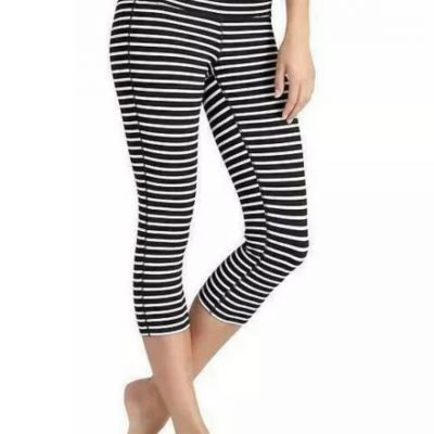 Athleta Chaturanga Black & White Striped Capri Leggings Yoga Pilates Spin XS