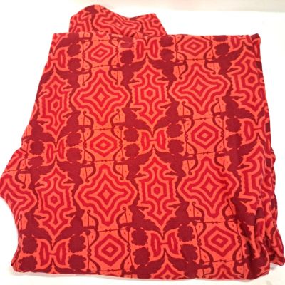 Lularoe Tall & Curvy Leggings 3 shades of red abstract batik style print