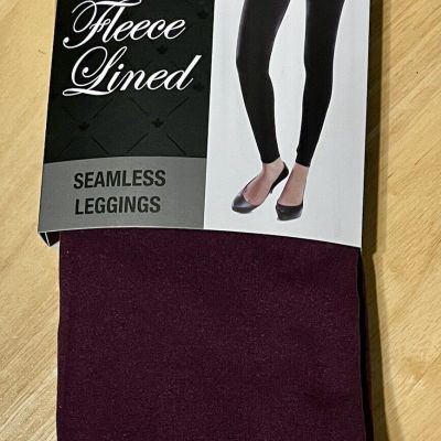 1 Pair Gold Medal  Seamless Womens Fleece Leggings Plum Wine Size-S/M NWT