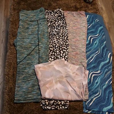 Tek Gear ZELOS  Workout Cropped Leggings High Rise OCEAN TRIPPY PATTERNS 1X LOT