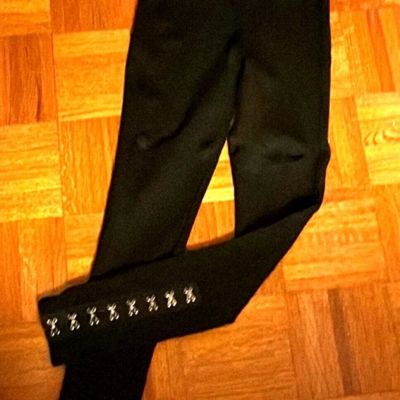 Seasons JS  Black leggings with silver grommets clips on the side Size Medium