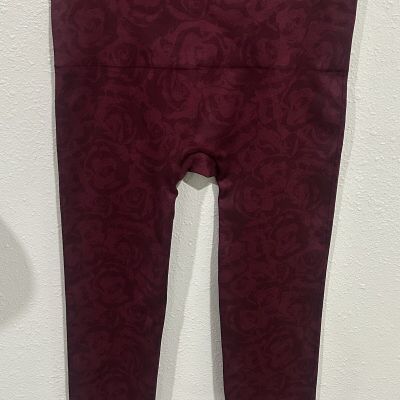 Spanx Stretchy High waisted Burgundy Flowered Print Capri Leggings Plus Size 1X