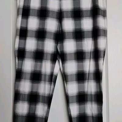 Torrid Womens Comfort Waist Premium Legging. Size 3  Black & White Plaid