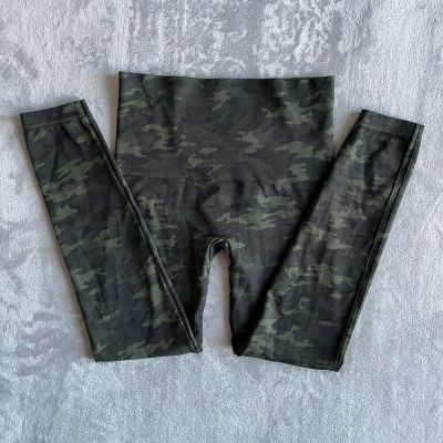 SPANX Look At Me Now Seamless Leggings Green Camo size XL