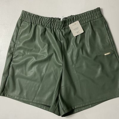 Fabletics Womens Size XL /12-14 Vegan Leather High Waist Shorts Smoke Green NWT