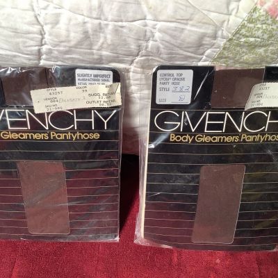 [RARE] VTG LOT OF 2 GIVENCHY BODY GLEAMERS PANTYHOSE STYLE 382 SIZE D SCARCE