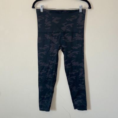 SPANX Seamless Blue Camouflage Cropped Leggings Sz XL