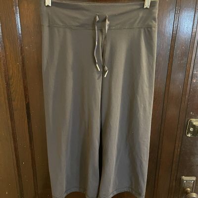 Under Armour Leggings S Small Gray Capri Mid-Rise Activewear Workout 27x18