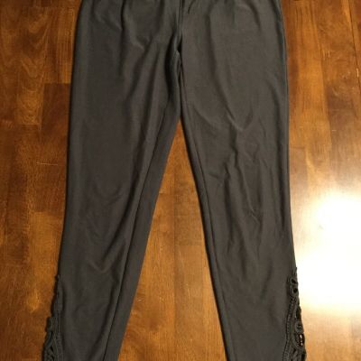 Women's Maurices Crocheted Inset Cropped Leggings Size XS Dark Gray