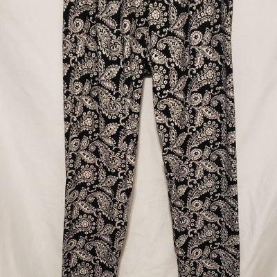 RanBeeri Leggings Small/Medium Black White Paisley Pattern Hi Rise Ankle Length