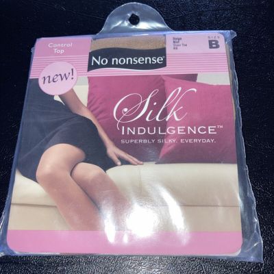 No Nonsense Silk Indulgence Control Top Beige Mist Size B Pantyhose 4IR