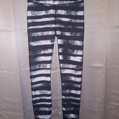 lululemon Black/White Size 4 Womens Leggings Athletic Workout Legging