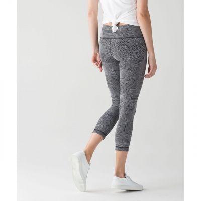 Lululemon Wunder Under Crop *23