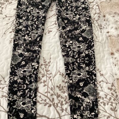 Lularoe leggings OS black gray white abstract floral flowers abstract geometric