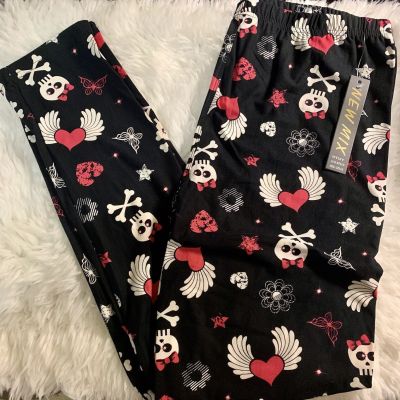 Extra Plus Skull Black Hot Pink Leggings Fits Sizes 16-22 NWT