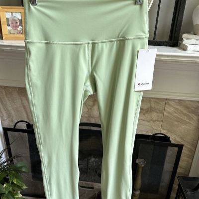 NEW NWT $98 LULULEMON 