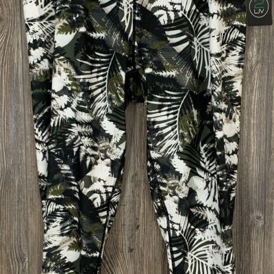 2 Liv Leggings Women's Plus 3X Stretchy Green/White Leaf Print Camouflage NEW!