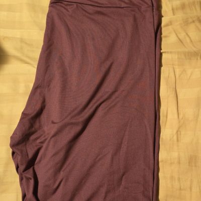 Lularoe TC2 NWOT Burgandy Leggings - (Photos w/labels are true color) (#L73)