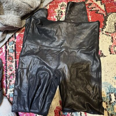 SPANX Large Leather Look Shiny Leggings