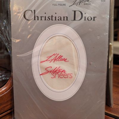 Christian Dior L'Allure Sheer Full Figure 2X Pantyhose In Alabaster Up To 5' 11