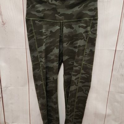 Colorfulkoala Women's Size M Green Camo Leggings