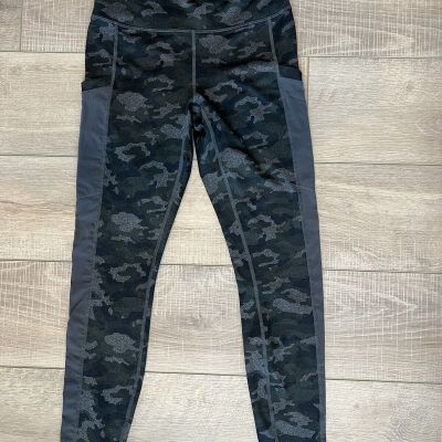 Fabletics Powerhold Camo Leggings Workout Yoga with pockets Small *no size tag