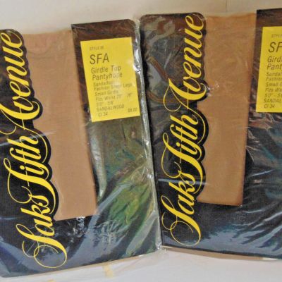 2 Saks Fifth Avenue Womens Girdle top Pantyhose Sandalfoot Sheer Sandalwood Sm