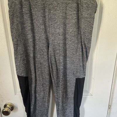 WOMEN'S NO BOUNDARIES GREY Charcoal CAPRI LEGGINGS-XXXL (21)