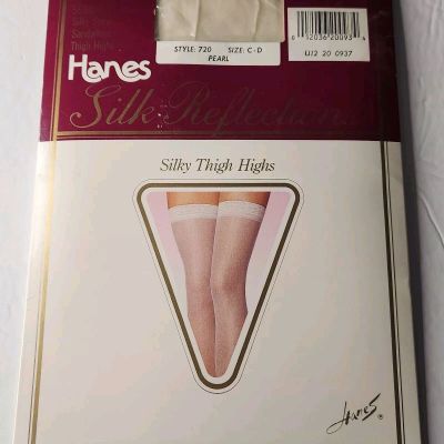 Hanes Women's Silk Reflections Silky Thigh-Highs Stockings Color PEARL Size CD