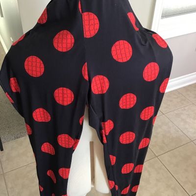 Lily By Firmiana Leggings Poly Blend  NWT Size 1X/2X  Black / Red Free Shipping