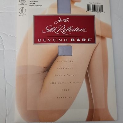 Hanes Silk Reflections Beyond Bare  Pantyhose Style 00N01 Sz AB BEYOND HYDRANGEA