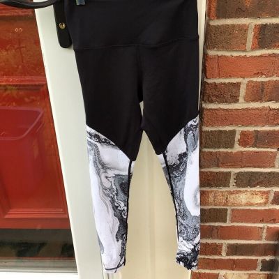 ZYIA Leggings Size XXSmall Marbled Black White Grey 23