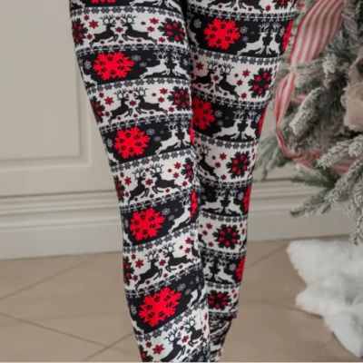 Plus Size Red Black Winter Holiday Leggings Size 12-18 NWT