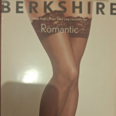 Berkshire Romantic Thigh High Stockings Lace Top Black Size A-B Style # 1363