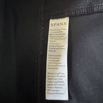 Spanx Perforated Faux Leather Panel Black Leggings Size Medium